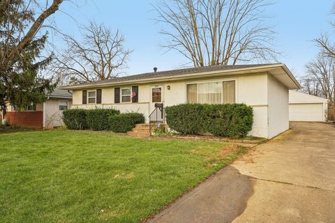 Photo of 5575 Karl Road, Columbus, OH 43229 (MLS # 226009216)