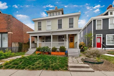 Photo of 1149 Summit Street, Columbus, OH 43201 (MLS # 225041201)