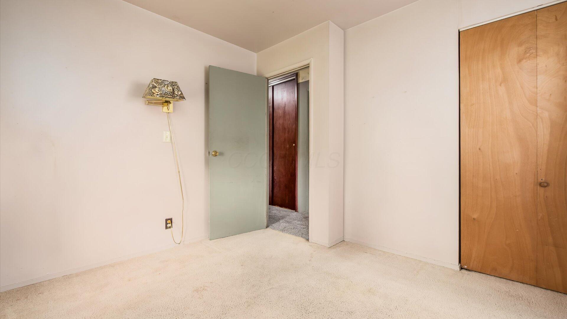 524 Ridgefield Road, Newark, Ohio image 14