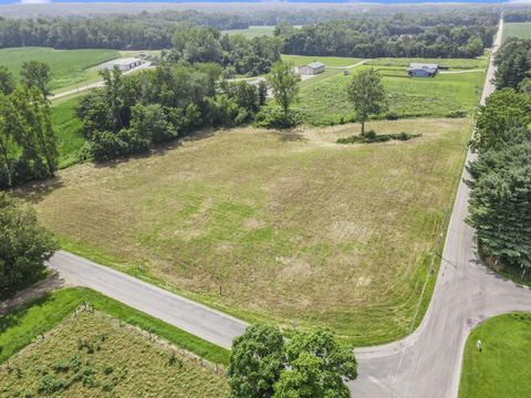 Photo of 0 Refugee Road SW, Pataskala, OH 43062 (MLS # 225001888)