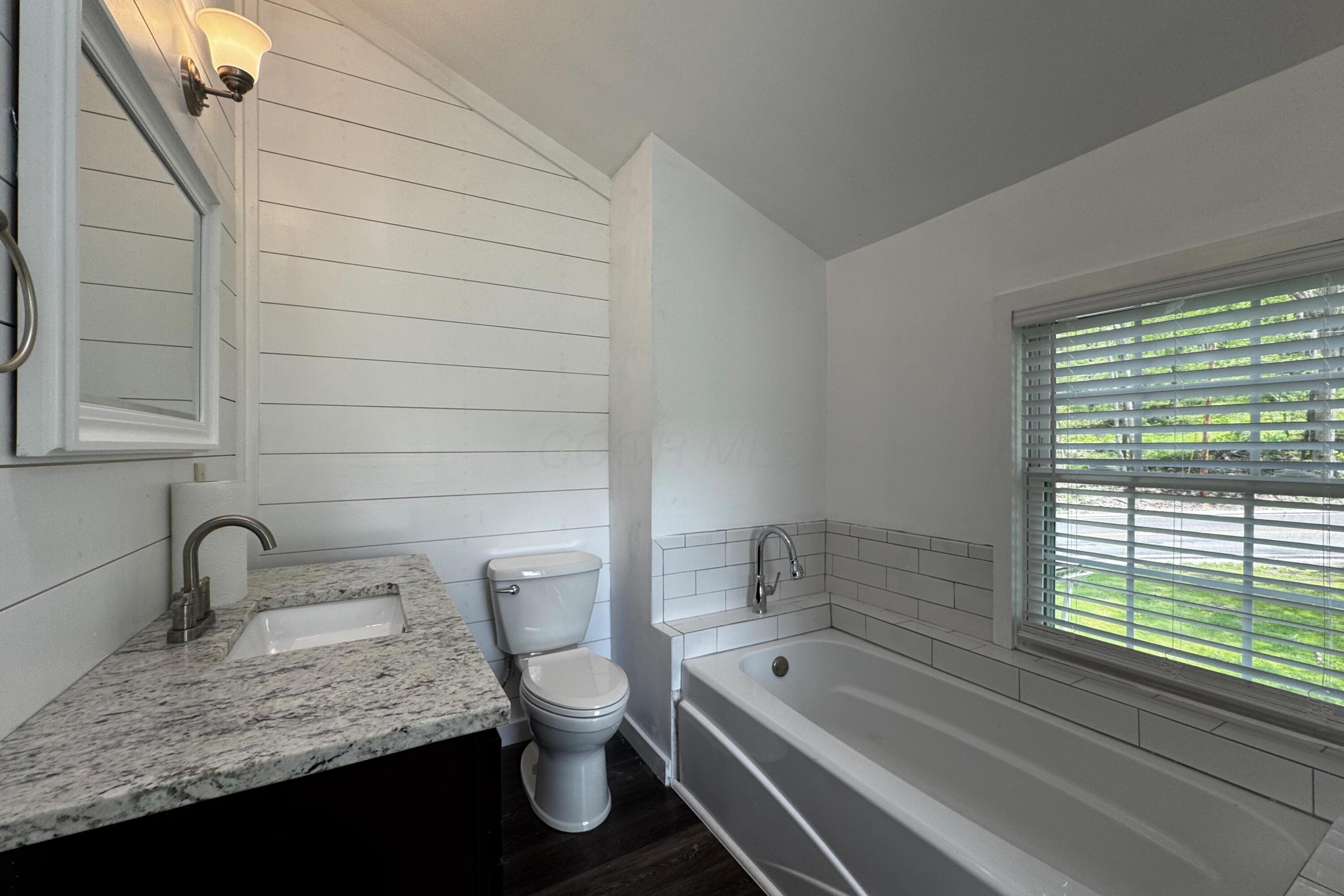 28015 County Road 22, Warsaw, Ohio image 38