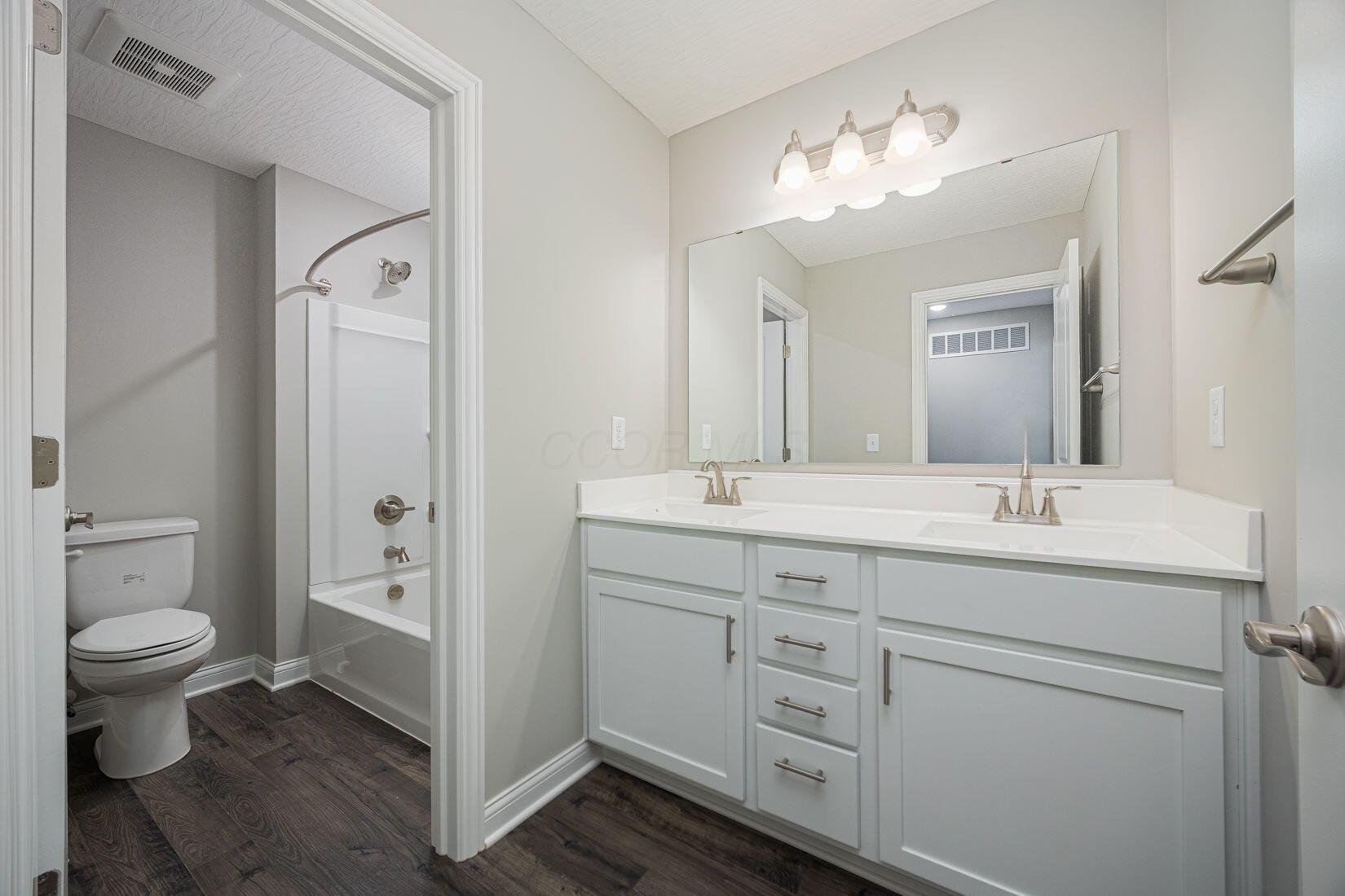 394 River Oaks Drive, Heath, Ohio image 18