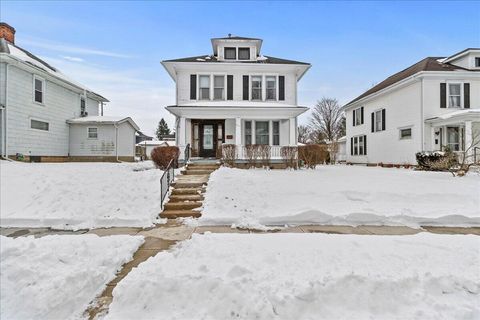 Photo of 217 Lincoln Place, Urbana, OH 43078 (MLS # 226003559)