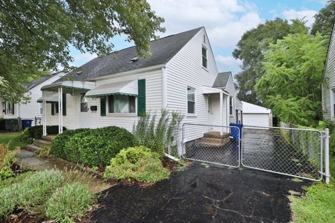 Photo of 3220 Medina Avenue, Columbus, OH 43224 (MLS # 226039067)