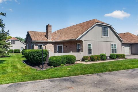 Photo of 2276 Willowside Lane, Grove City, OH 43123 (MLS # 226019275)