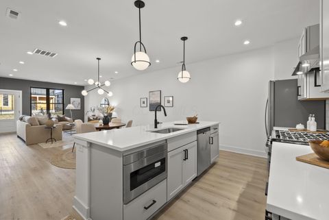 Tiny photo for 1097 Franklin Avenue, Columbus, OH 43205 (MLS # 226002406)