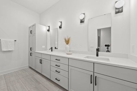 Tiny photo for 1097 Franklin Avenue, Columbus, OH 43205 (MLS # 226002406)