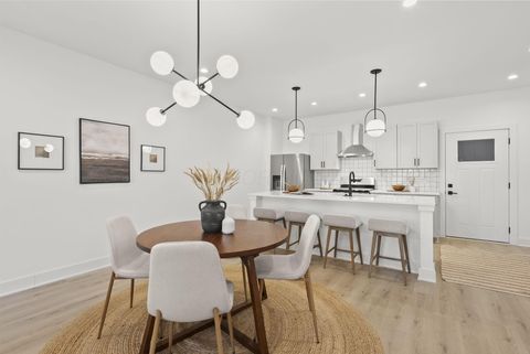 Tiny photo for 1097 Franklin Avenue, Columbus, OH 43205 (MLS # 226002406)