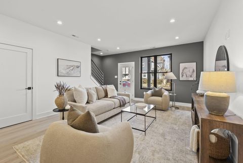 Tiny photo for 1097 Franklin Avenue, Columbus, OH 43205 (MLS # 226002406)