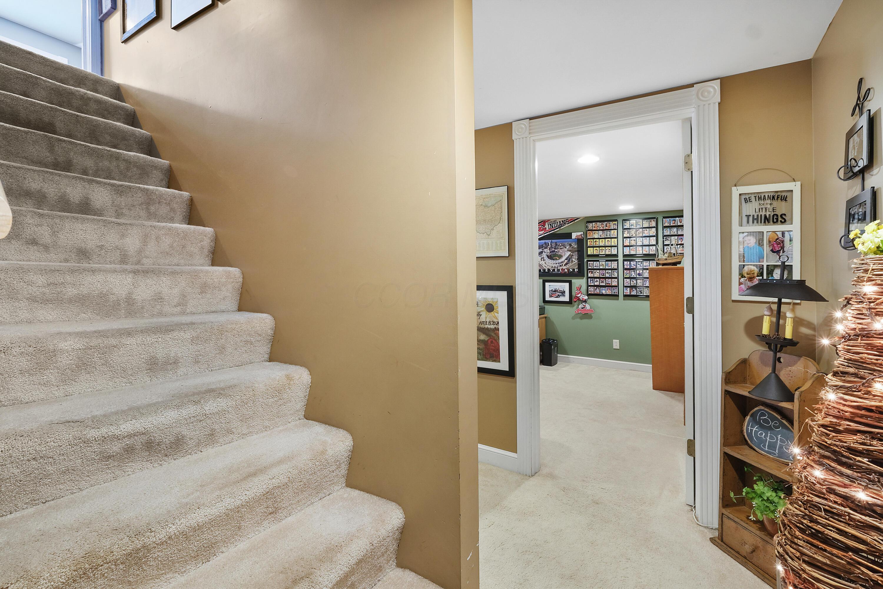 14255 Windsor Heights Drive, Mount Vernon, Ohio image 46