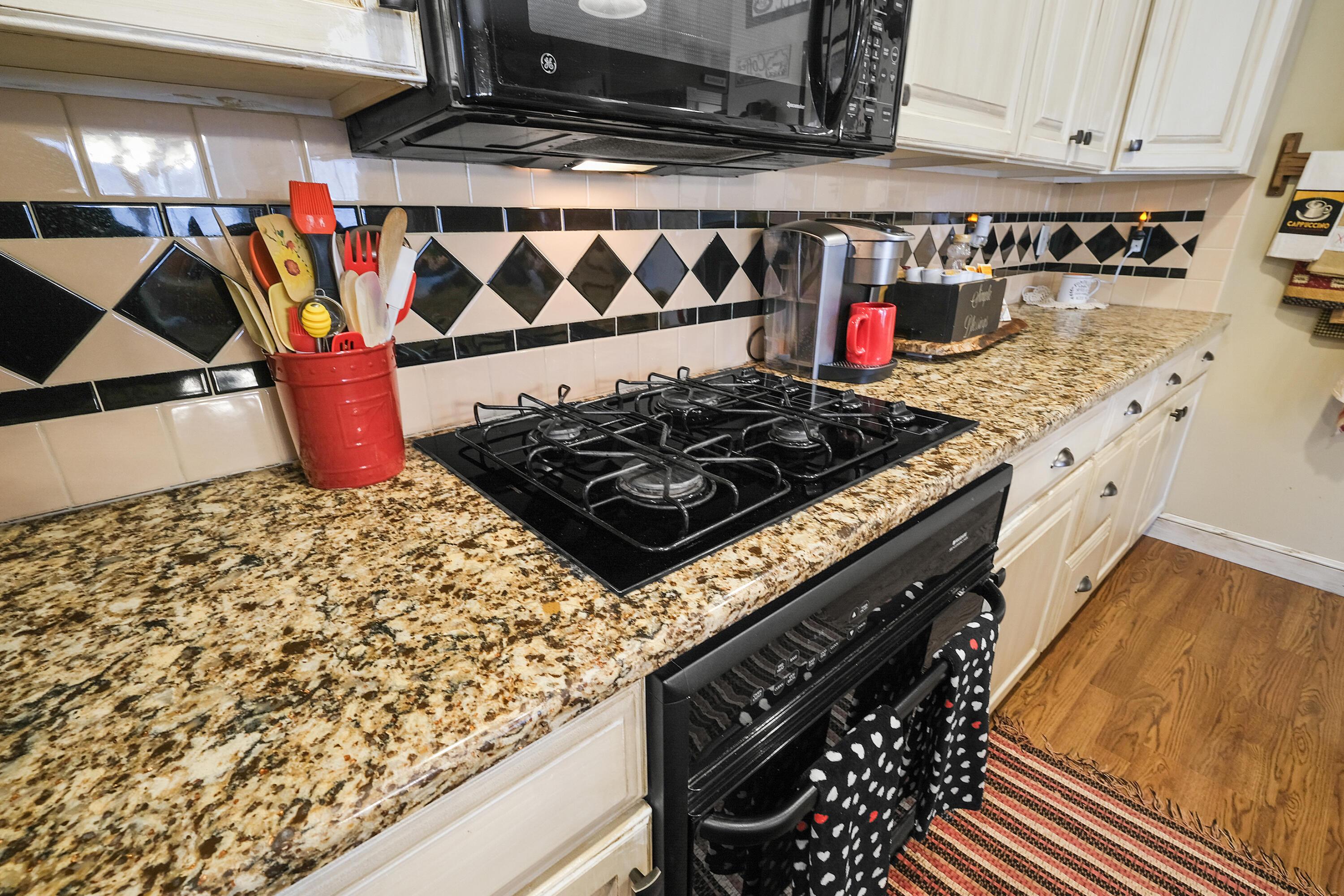 14255 Windsor Heights Drive, Mount Vernon, Ohio image 37