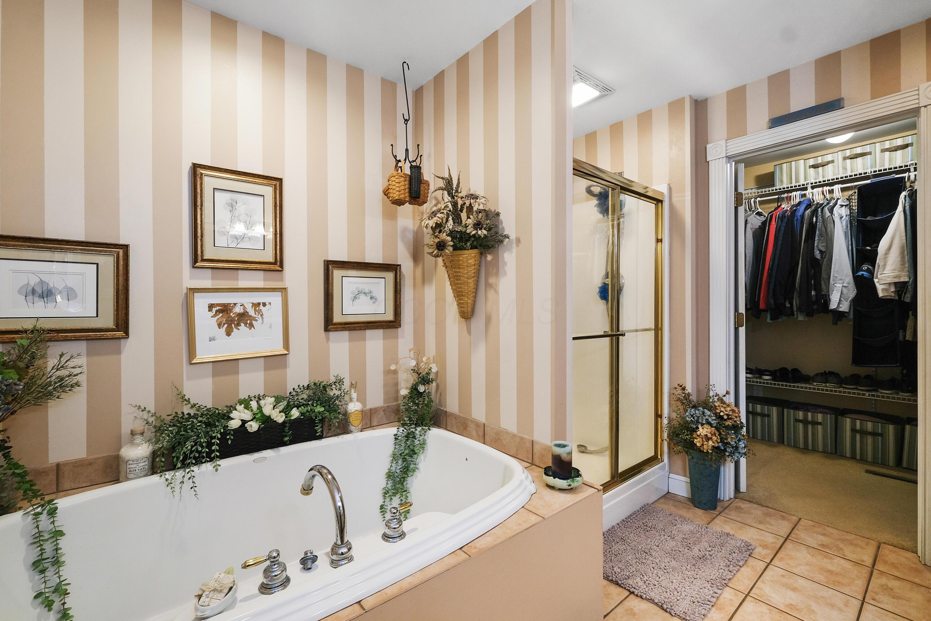 14255 Windsor Heights Drive, Mount Vernon, Ohio image 25