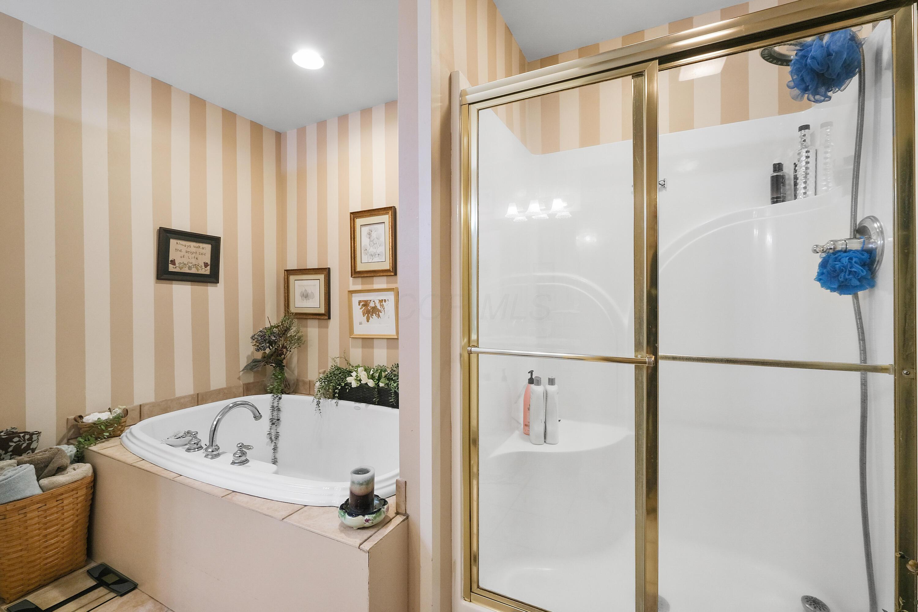 14255 Windsor Heights Drive, Mount Vernon, Ohio image 26