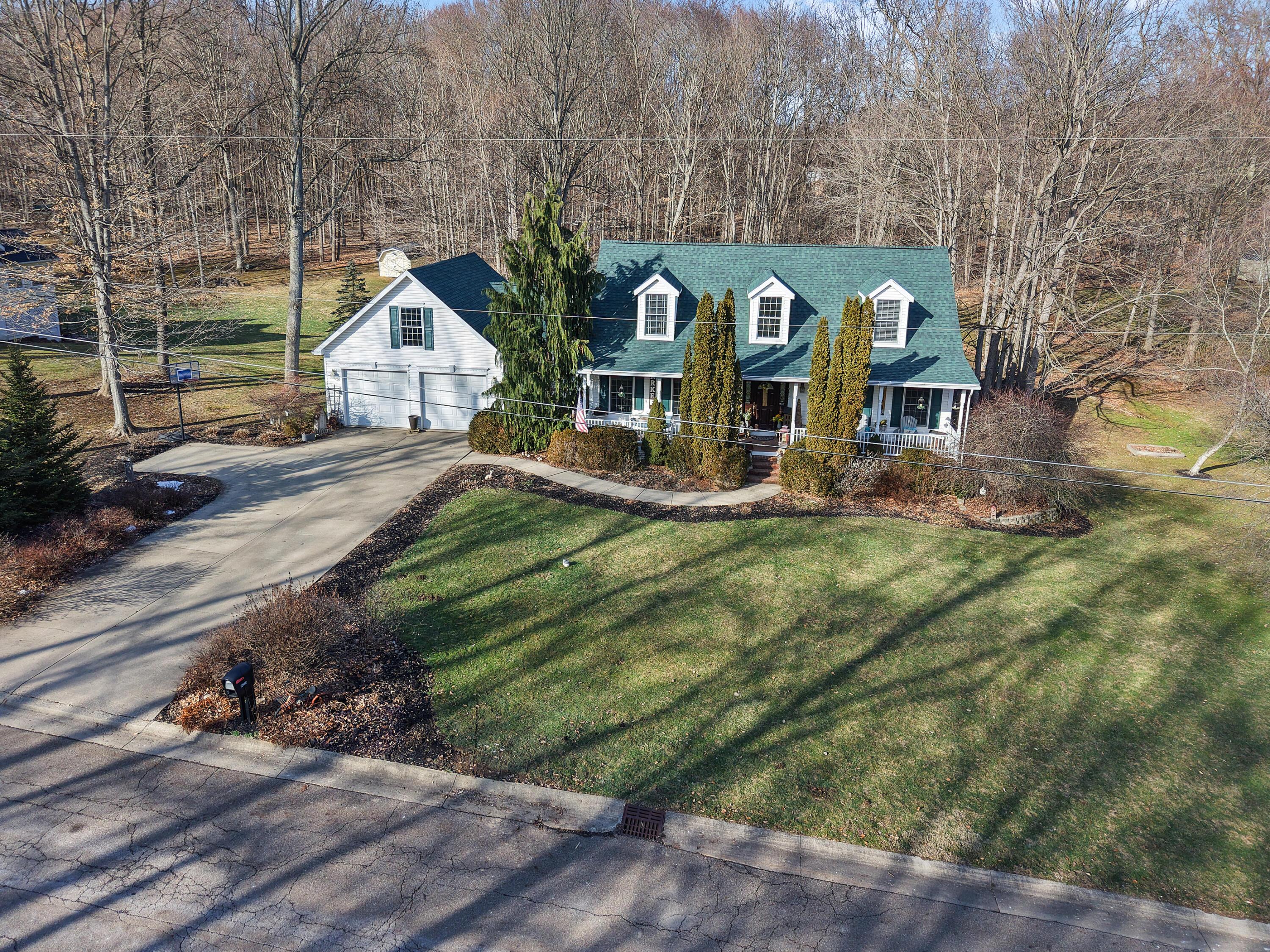 14255 Windsor Heights Drive, Mount Vernon, Ohio image 1