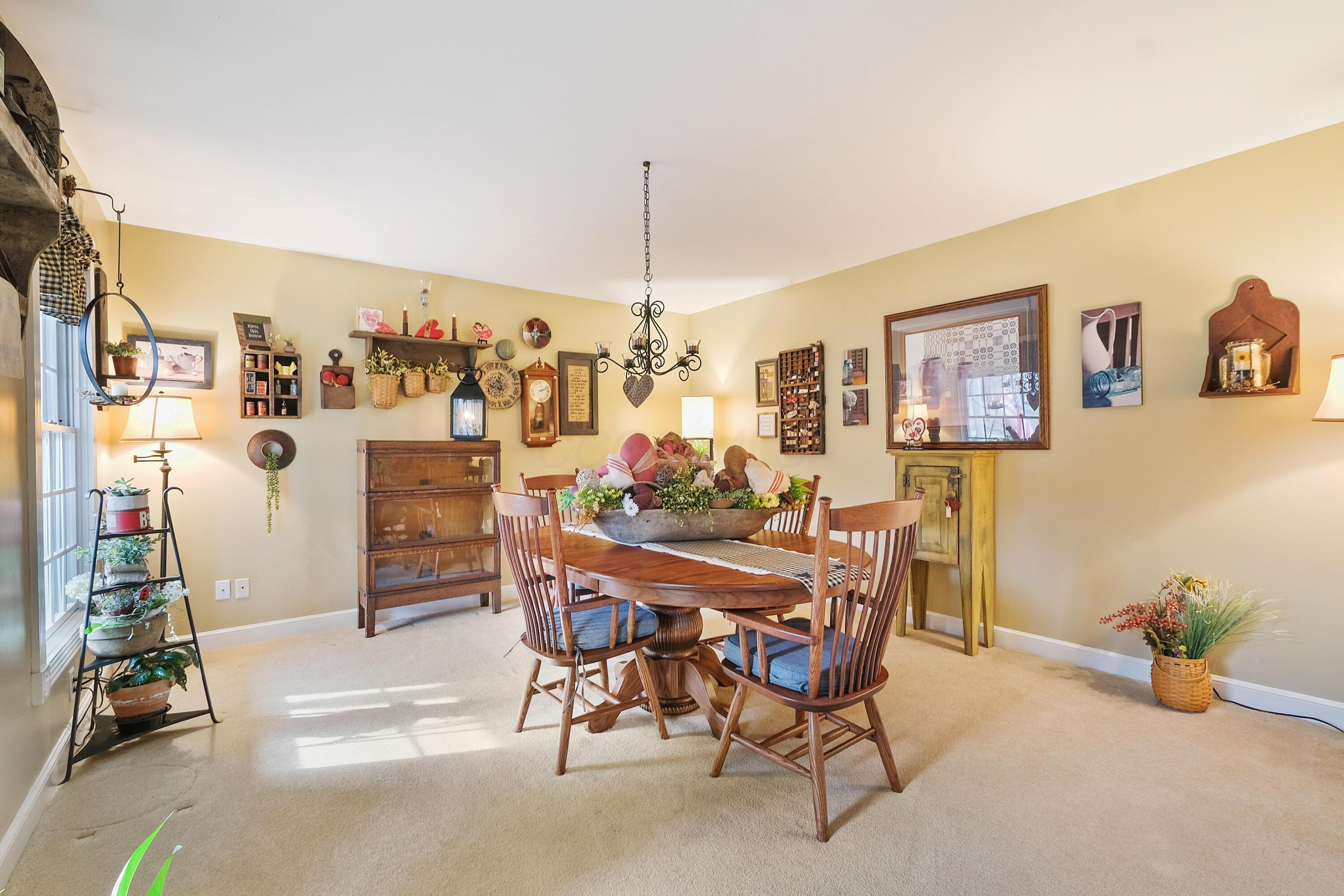 14255 Windsor Heights Drive, Mount Vernon, Ohio image 16