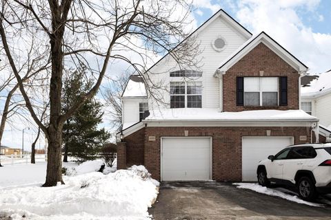 Photo of 4990 Village Mews, Westerville, OH 43081 (MLS # 226003744)