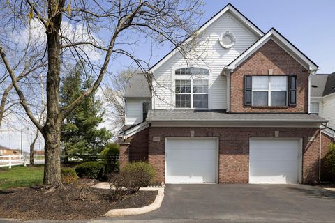 Photo of 4990 Village Mews, Westerville, OH 43081 (MLS # 226003744)