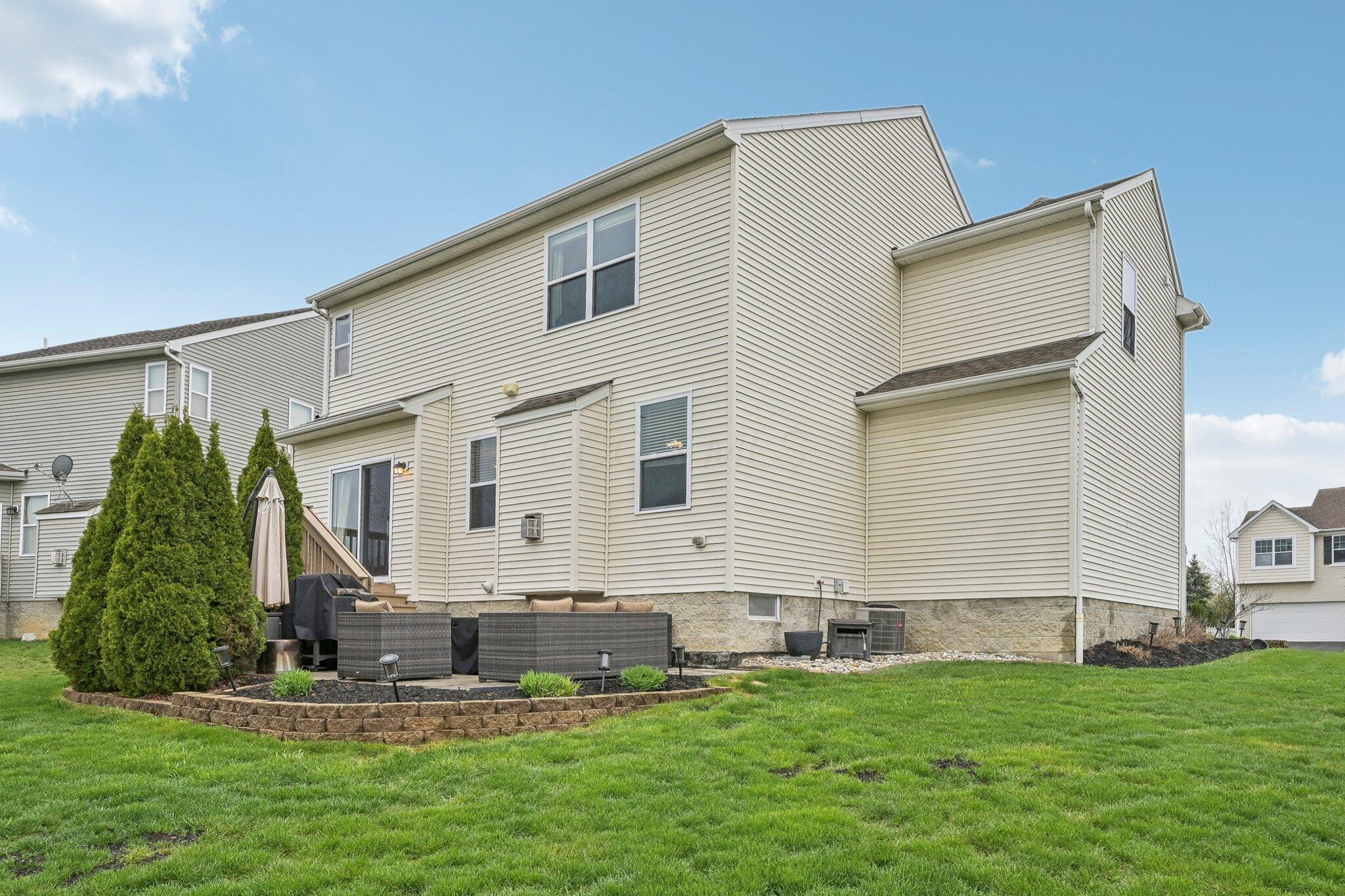 2069 English Turn Drive, Grove City, Ohio image 12