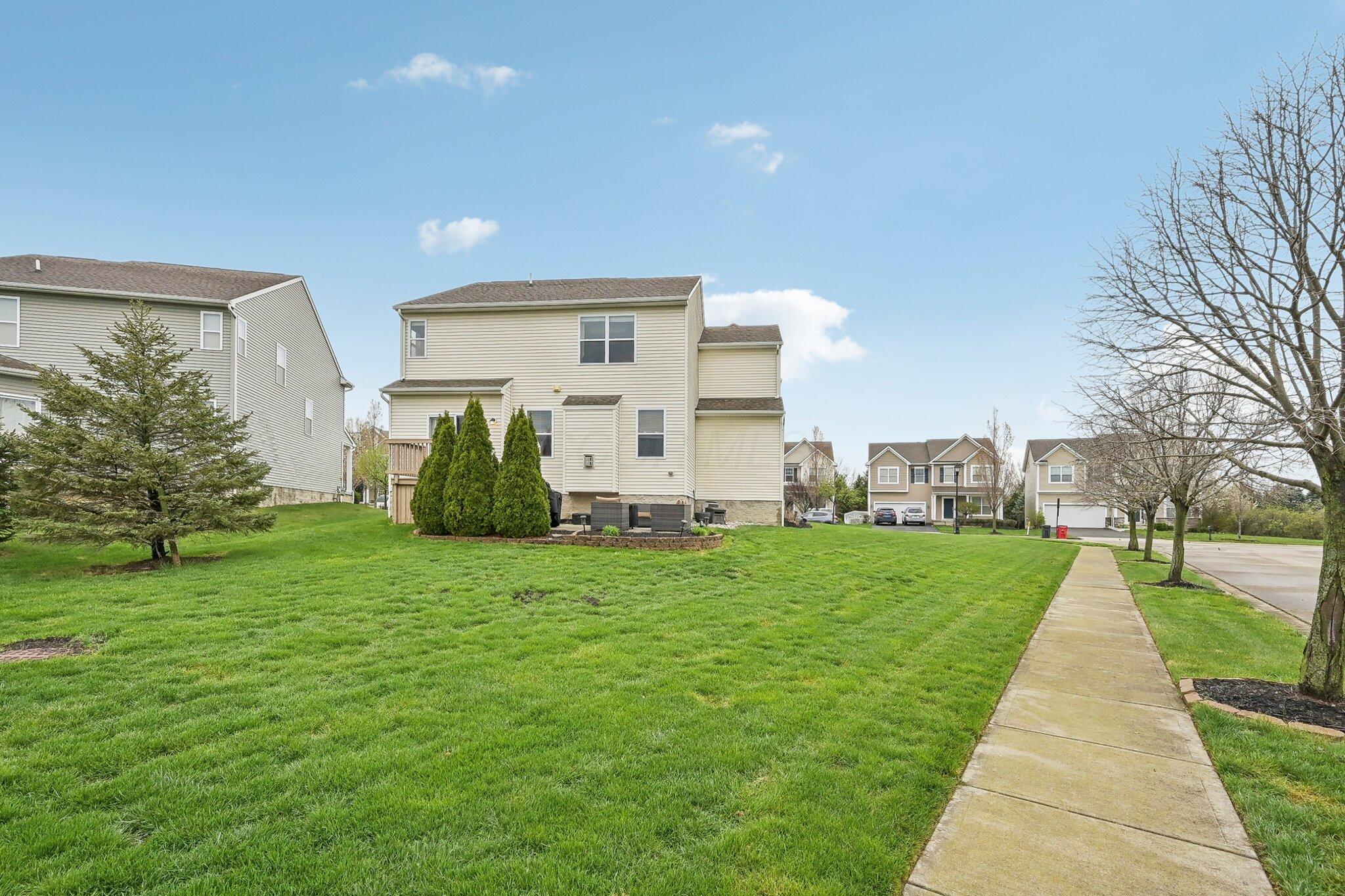 2069 English Turn Drive, Grove City, Ohio image 14