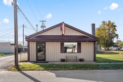 Photo of 101 N Maple Street, Bainbridge, OH 45612 (MLS # 225040813) Photo of 101 N Maple Street, Bainbridge, OH 45612 (MLS # 225040813)