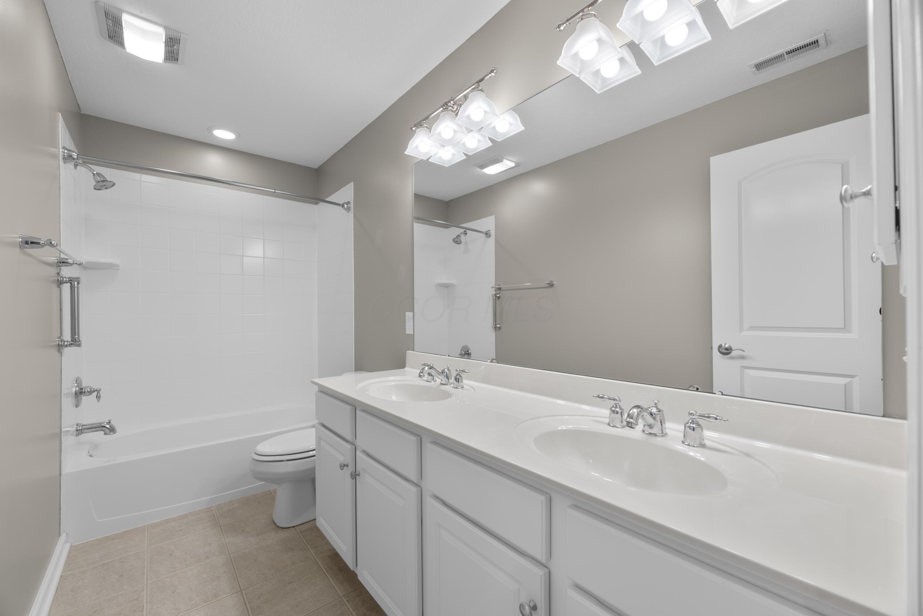 6655 Baronscourt Loop, Dublin, Ohio image 40