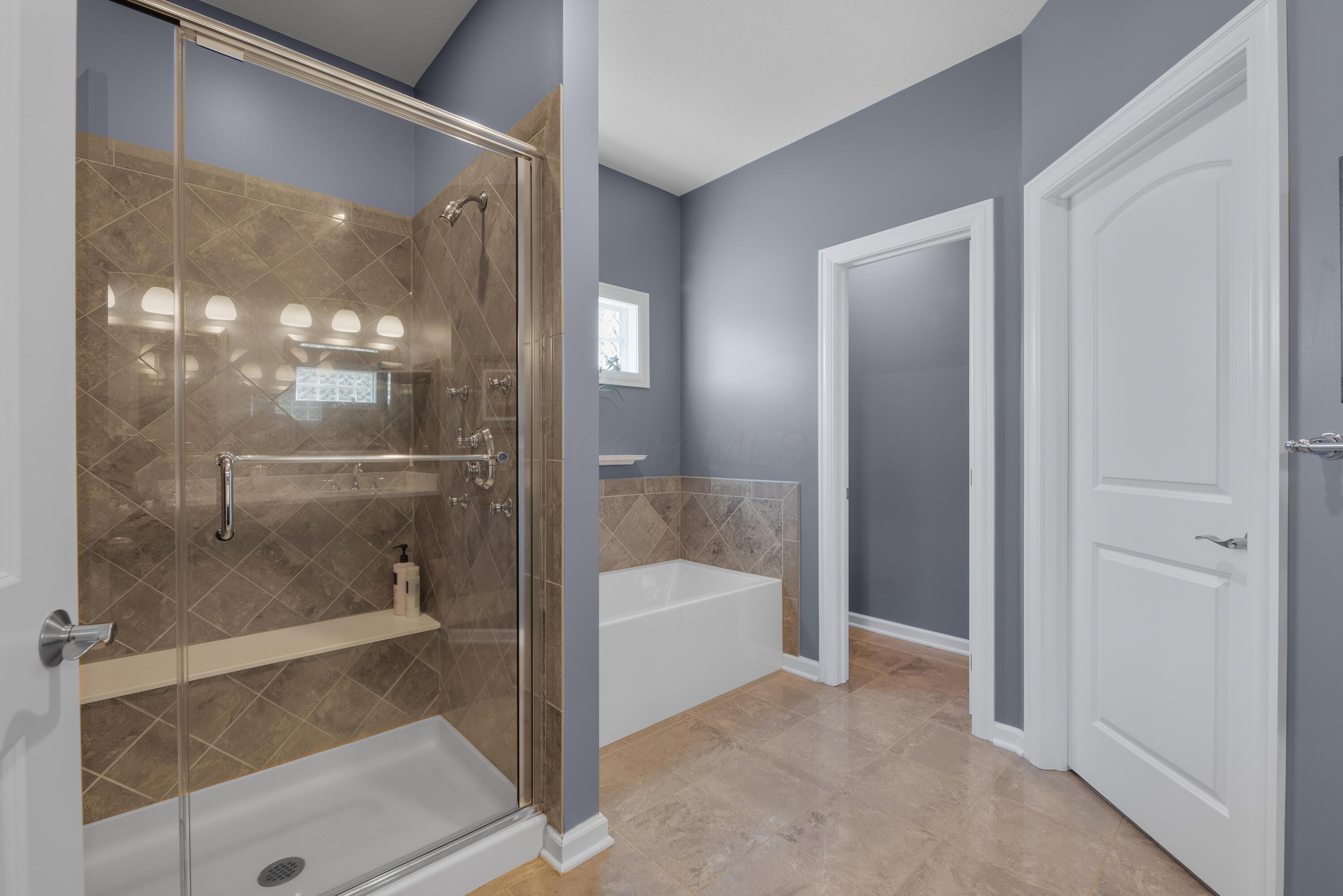 6655 Baronscourt Loop, Dublin, Ohio image 32