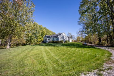 Tiny photo for 1528 State Route 3, Galena, OH 43021 (MLS # 225040235)