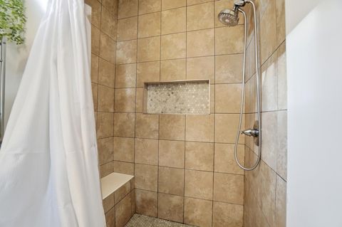 Tiny photo for 181 Clarendon Avenue, Columbus, OH 43223 (MLS # 226000600)