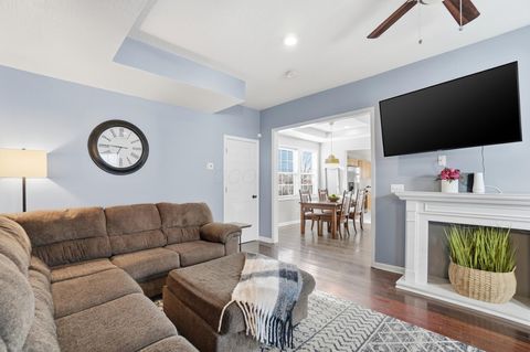 Tiny photo for 181 Clarendon Avenue, Columbus, OH 43223 (MLS # 226000600)