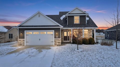 Photo of 900 Tomahawk Lane, Bowling Green, OH 43402 (MLS # 225045842)