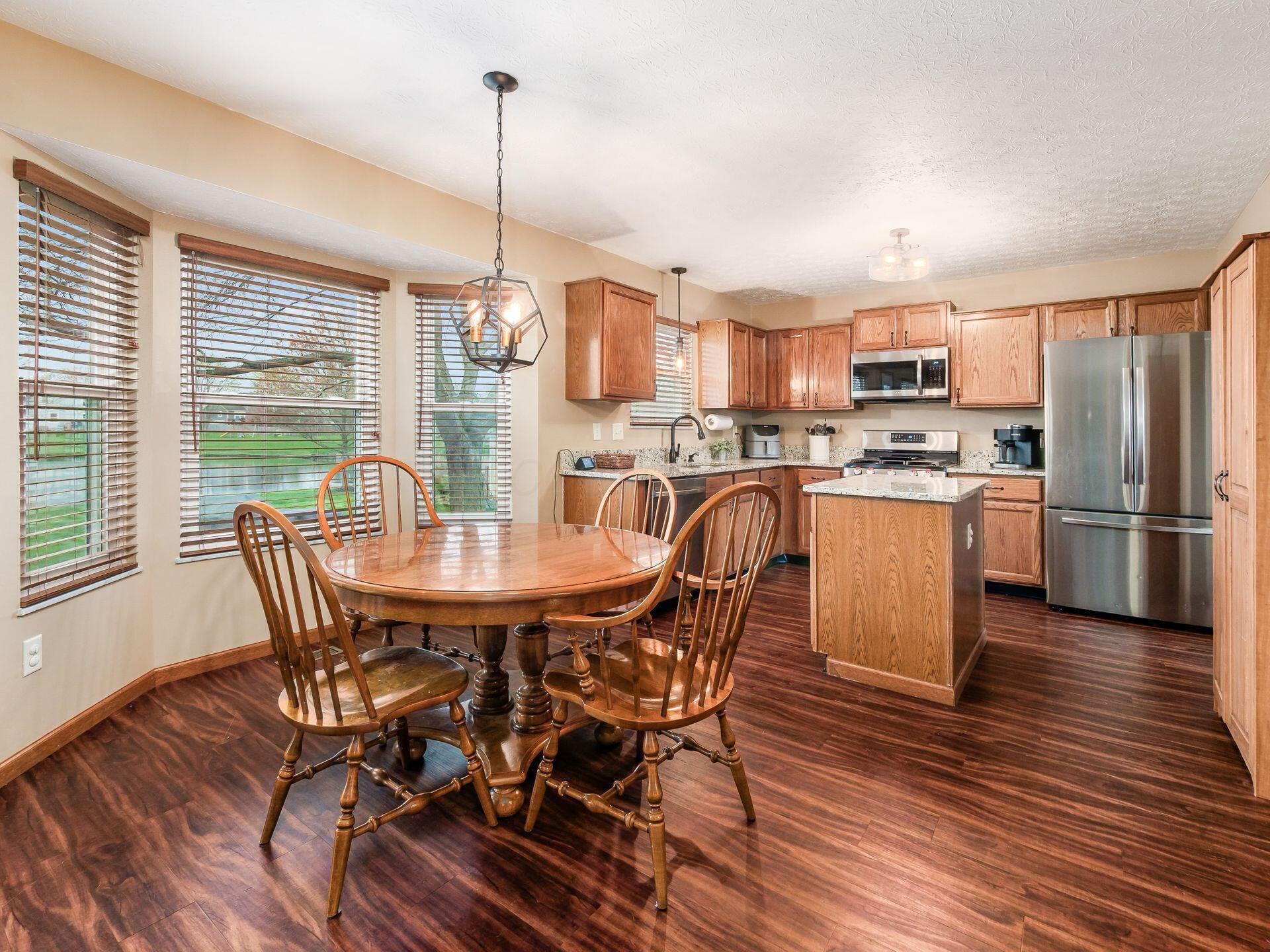 8573 Leader Drive, Galloway, Ohio image 12