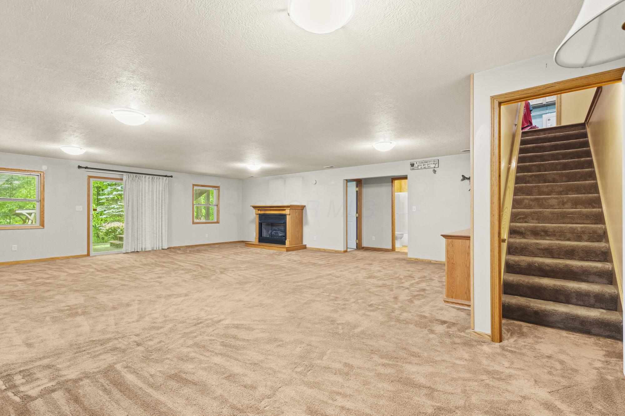 553 Floral Valley Drive, Howard, Ohio image 18
