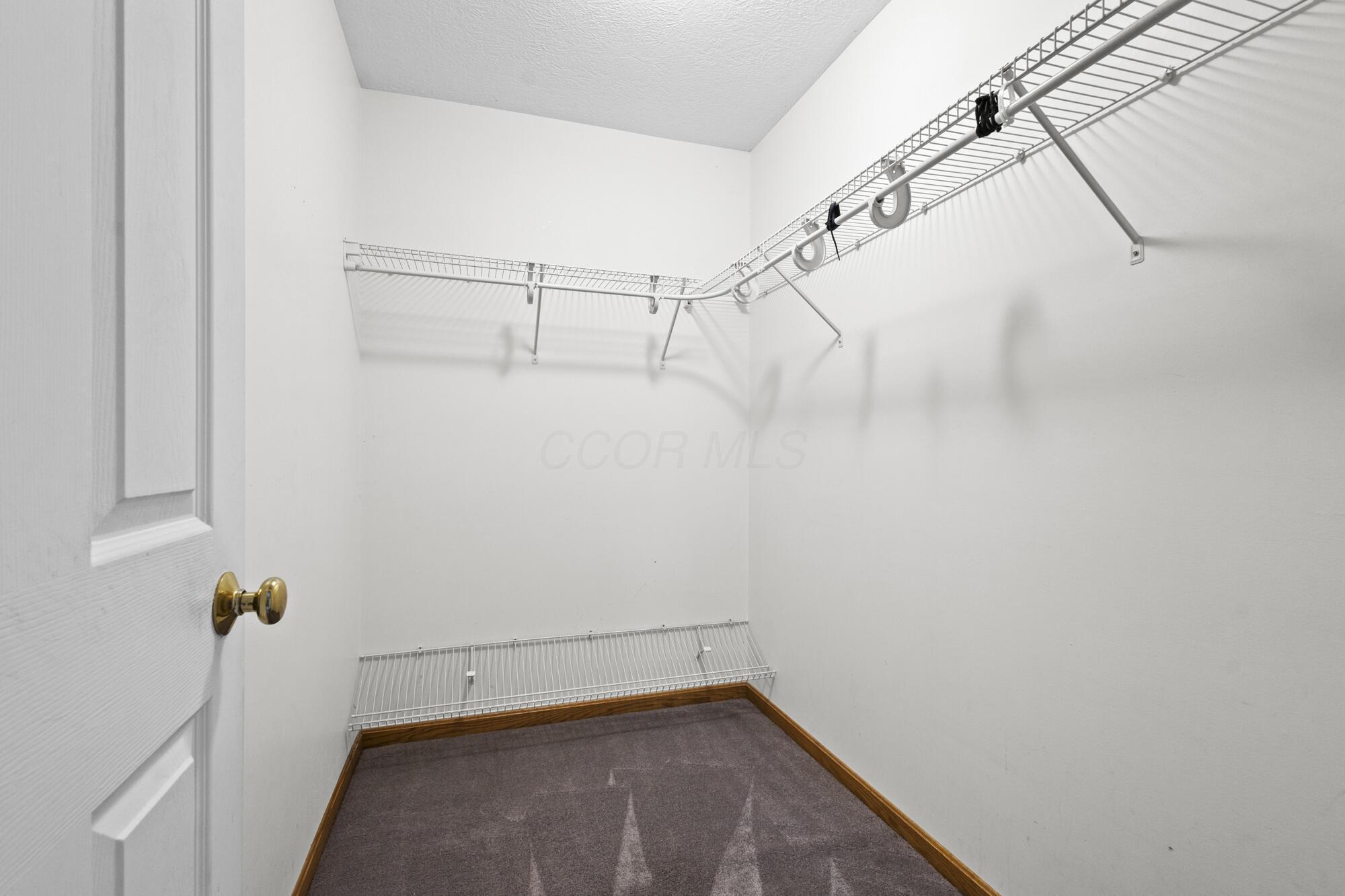 553 Floral Valley Drive, Howard, Ohio image 14