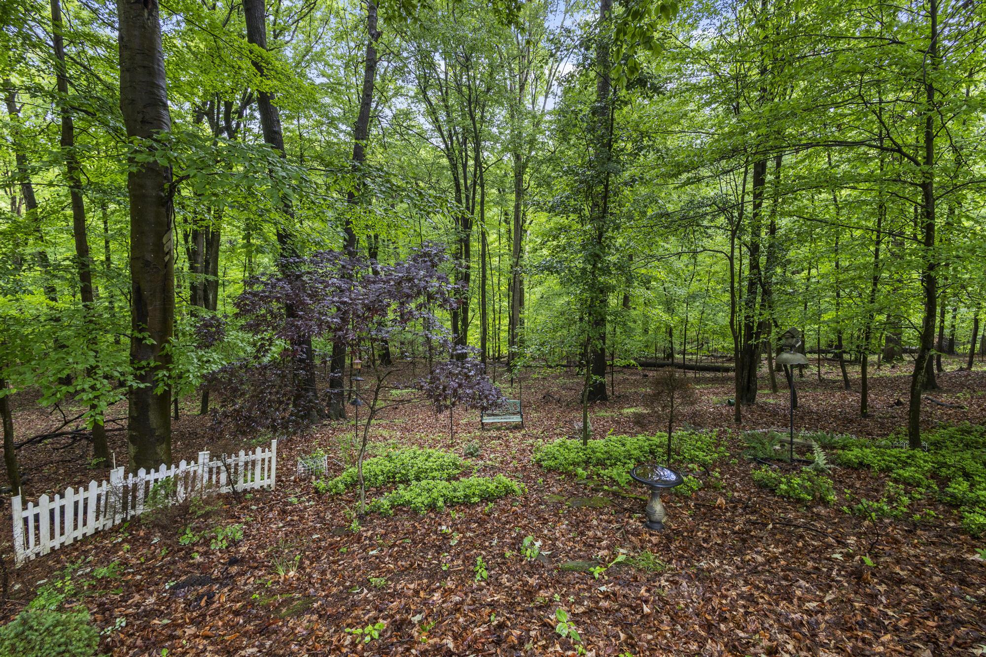 553 Floral Valley Drive, Howard, Ohio image 28