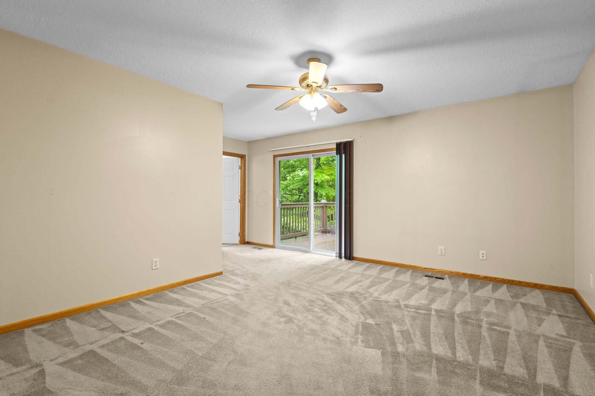 553 Floral Valley Drive, Howard, Ohio image 11