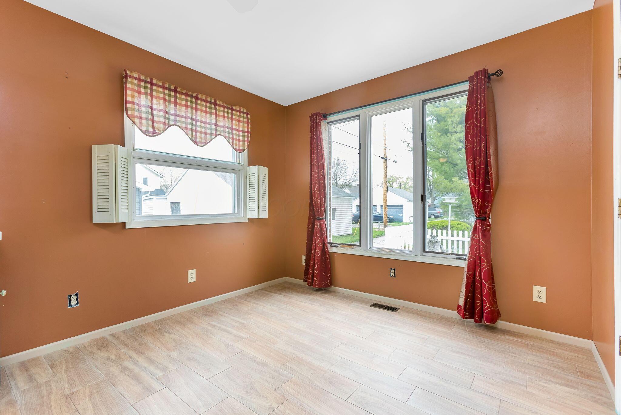 719 E 5th Avenue, Lancaster, Ohio image 12