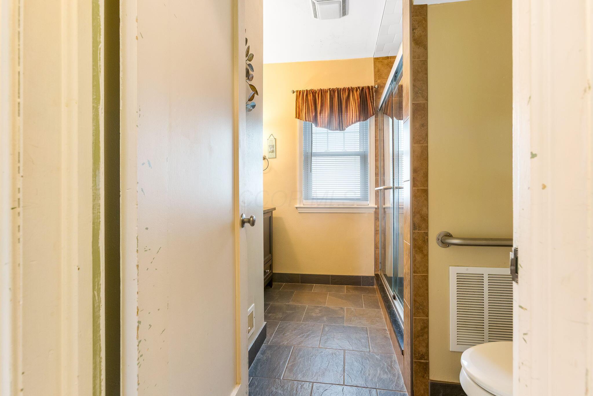 719 E 5th Avenue, Lancaster, Ohio image 21