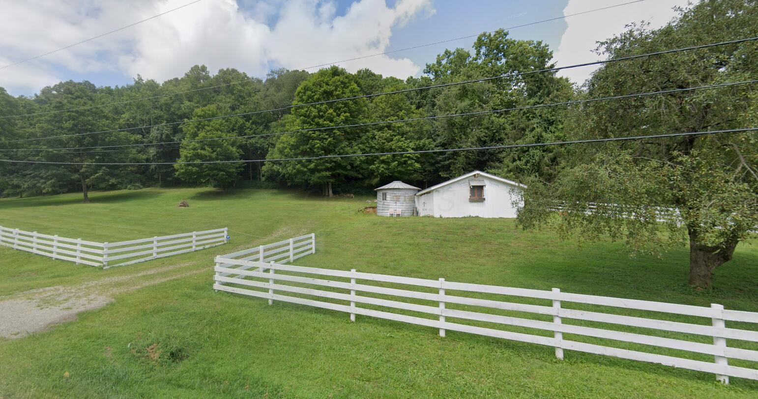 2442 Raccoon Valley Road, Granville, Ohio image 1