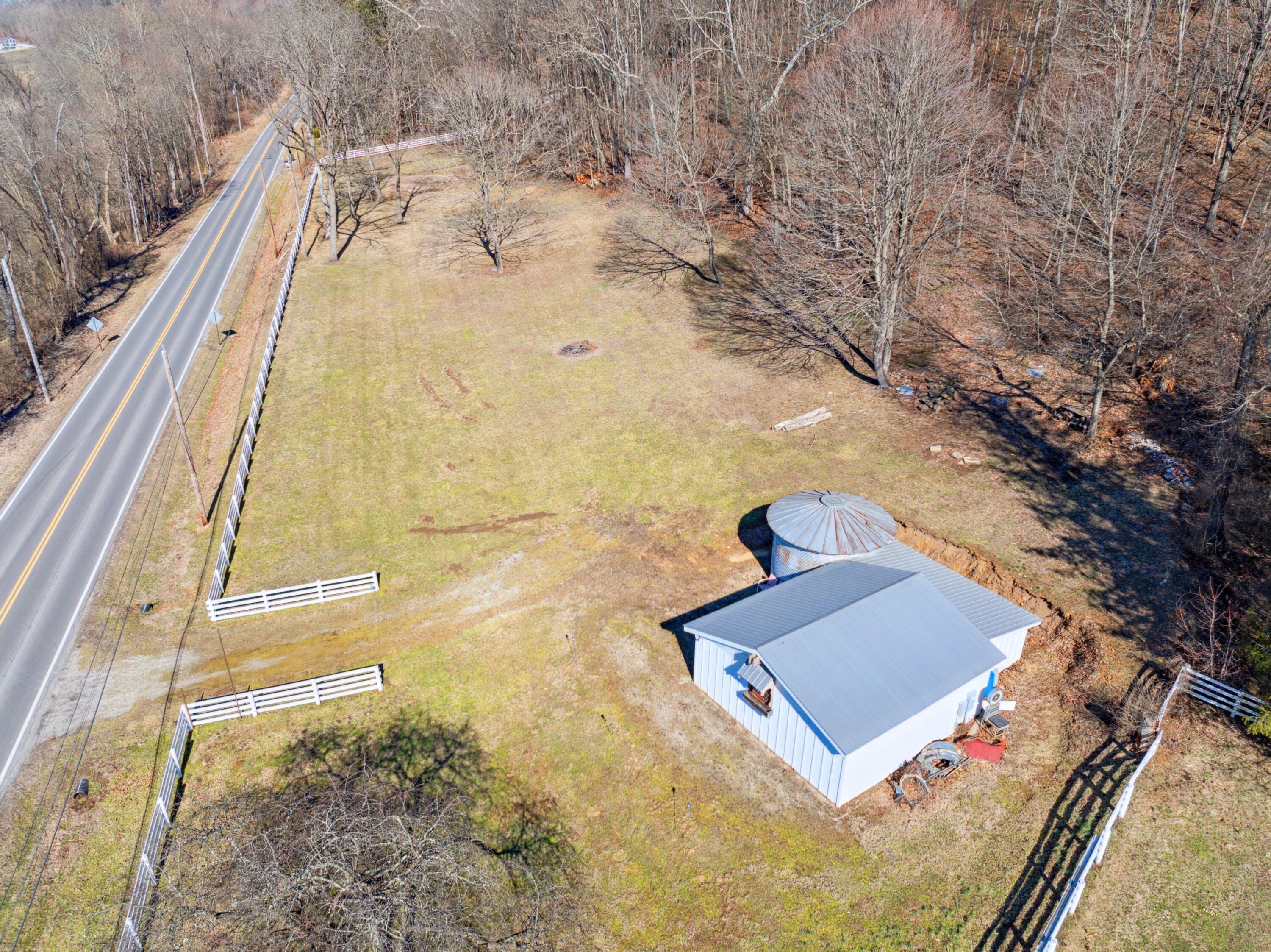 2442 Raccoon Valley Road, Granville, Ohio image 10