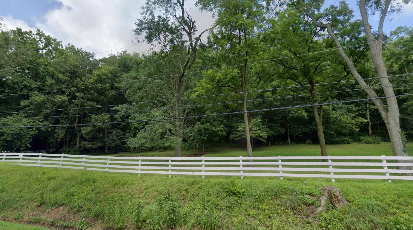 2442 Raccoon Valley Road, Granville, Ohio image 4