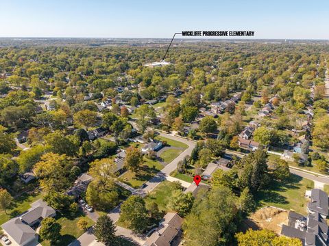 Tiny photo for 2162 Oakmount Road, Columbus, OH 43221 (MLS # 225039363)