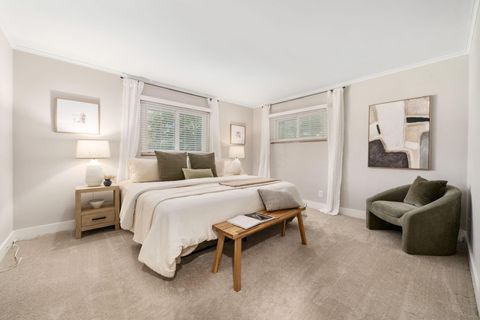 Tiny photo for 2162 Oakmount Road, Columbus, OH 43221 (MLS # 225039363)