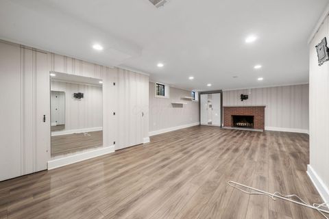 Tiny photo for 2162 Oakmount Road, Columbus, OH 43221 (MLS # 225039363)