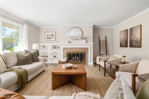 Tiny photo for 2162 Oakmount Road, Columbus, OH 43221 (MLS # 225039363)