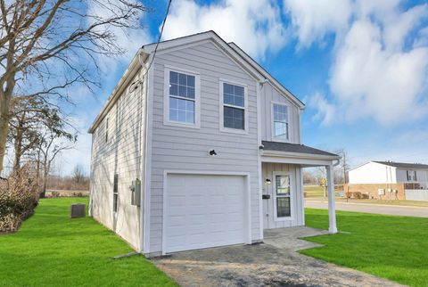 Photo of 277 Josephine Avenue, Columbus, OH 43204 (MLS # 226000896)