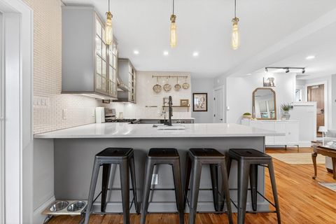 Tiny photo for 551 Melrose Avenue, Columbus, OH 43202 (MLS # 226018133)
