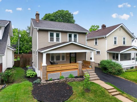 Photo of 551 Melrose Avenue, Columbus, OH 43202 (MLS # 226018133)