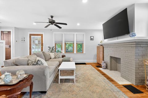 Tiny photo for 551 Melrose Avenue, Columbus, OH 43202 (MLS # 226018133)