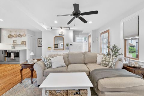 Tiny photo for 551 Melrose Avenue, Columbus, OH 43202 (MLS # 226018133)