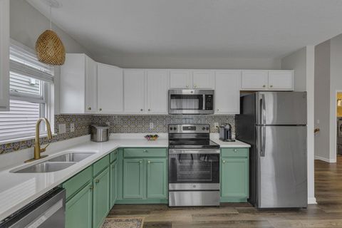 Tiny photo for 146 Poe Avenue, Lithopolis, OH 43136 (MLS # 226000755)